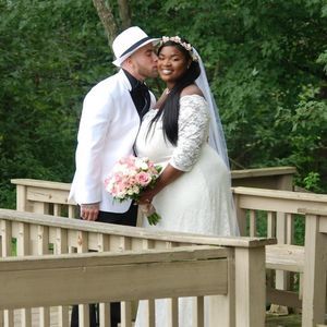 Meet your Posher, Dee